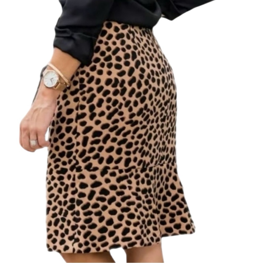 Ann Taylor Cheetah Print Plus Size Skirt with Flouncy Peplum Back Detail